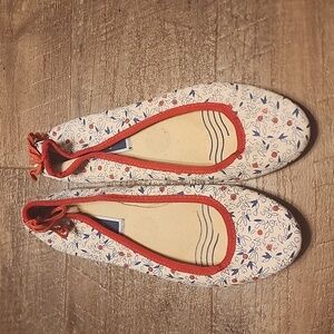 ‼️50%_5+Bundles‼️ SOLUDOS Floral Flats S5